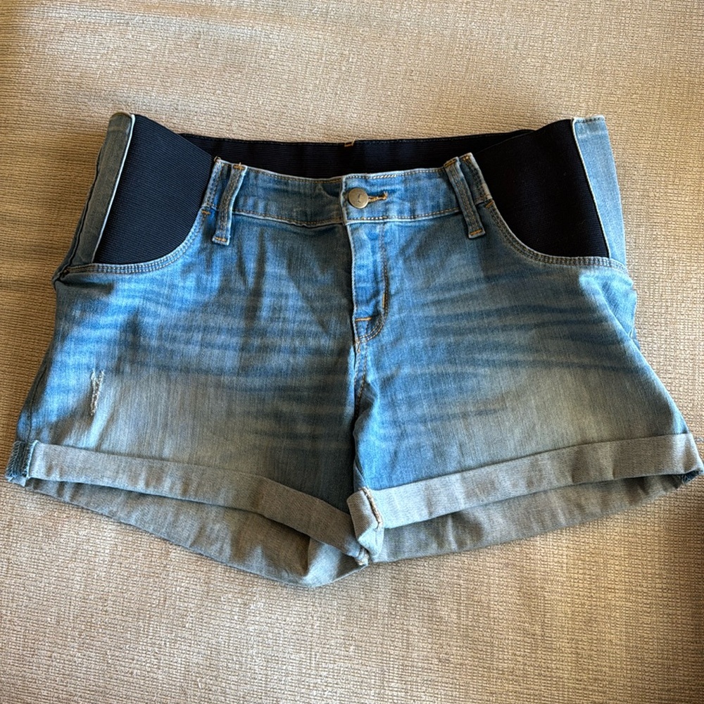 Isabel maternity short 
Jean
Midi short